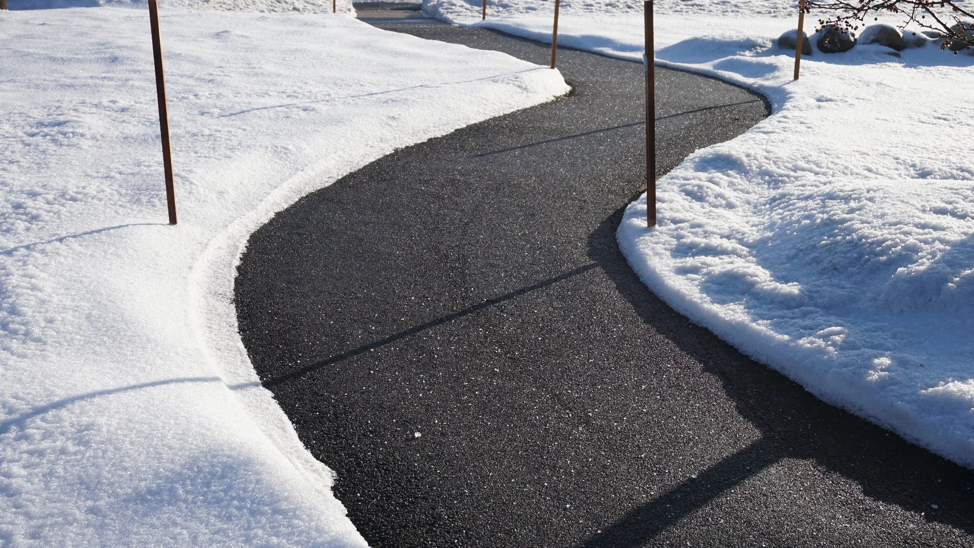 3 Things to Consider Before Signing up for Commercial Snow Removal